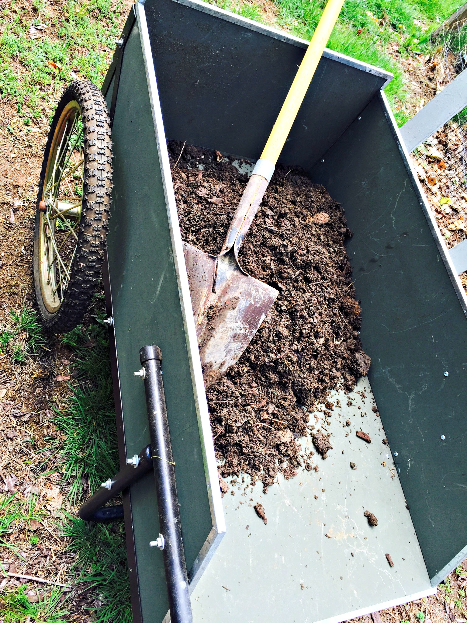 garden buggy - gourmet dirt