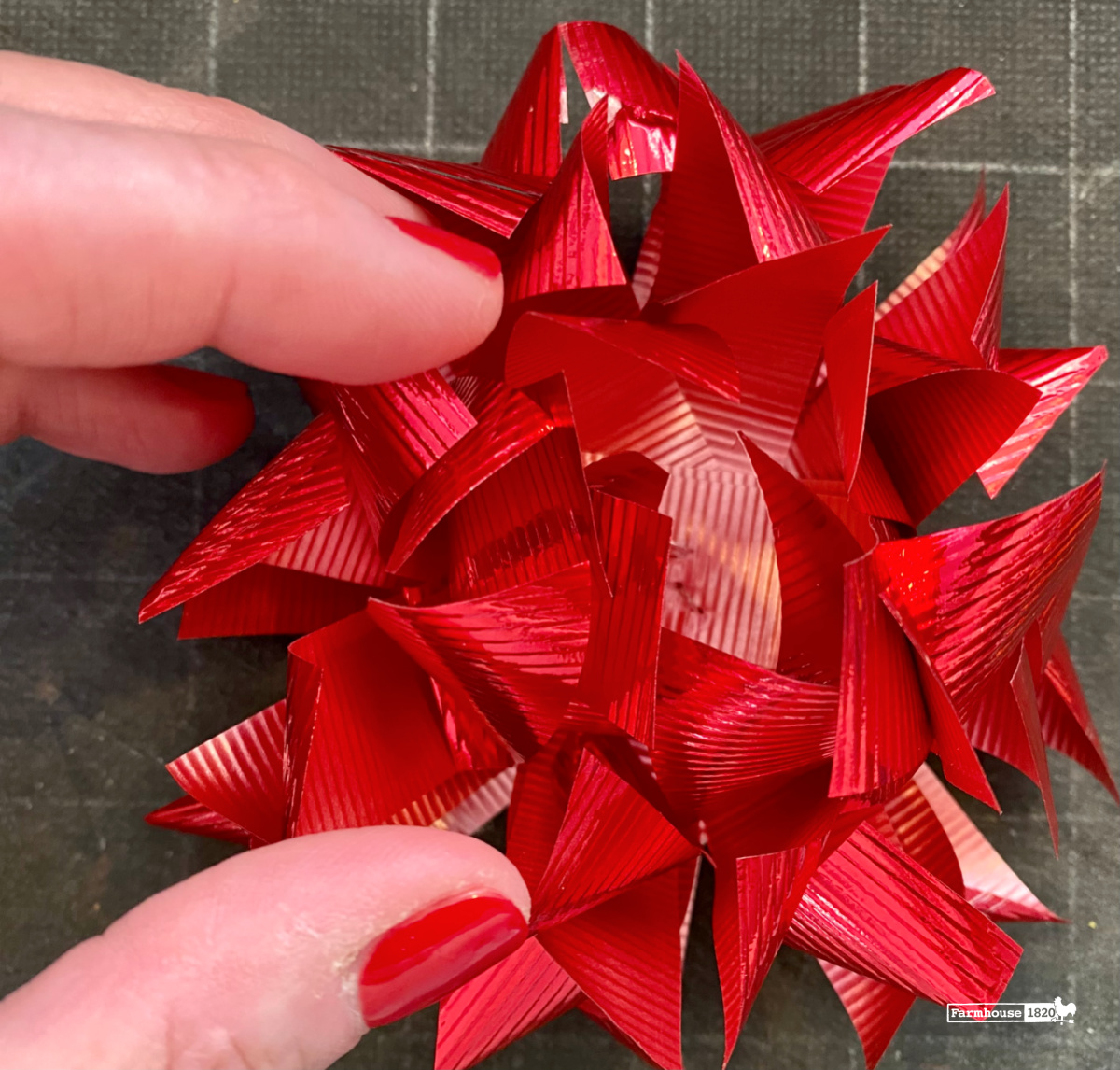 how to make a Christmas wreath with peel and stick bows