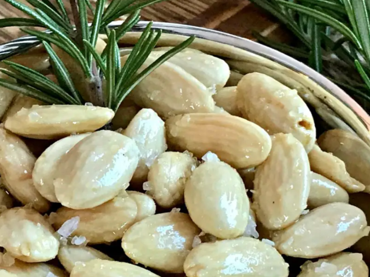 quick and easy rosemary almonds recipe